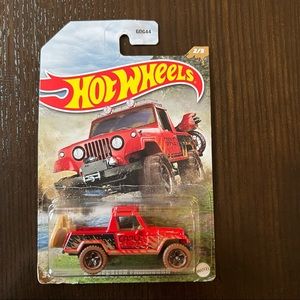 Hot Wheel RED '67 Jeepster Commando  2/5